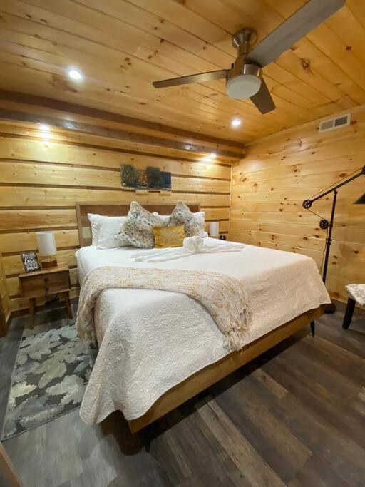 The Grand Tennessean Cabin- Four Bedroom Luxury Cabin In The Mountains Pigeon Forge Luaran gambar